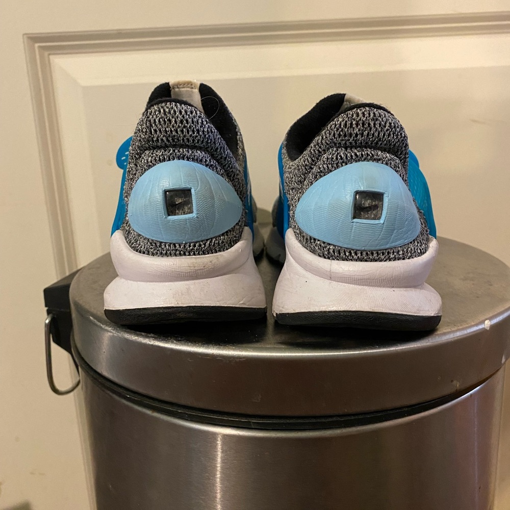 Nike Womens Sock Dart SE